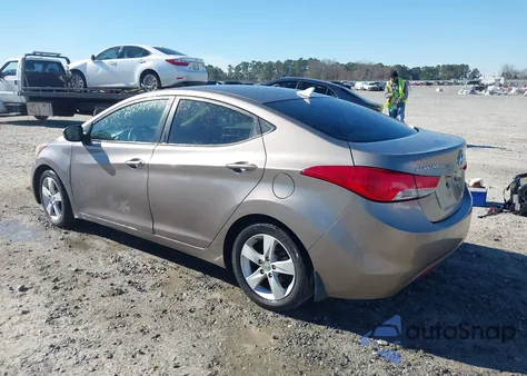 2013 Hyundai Elantra Gls z USA, uszkodzony, nr VIN 5NPDH4AE1DH214676